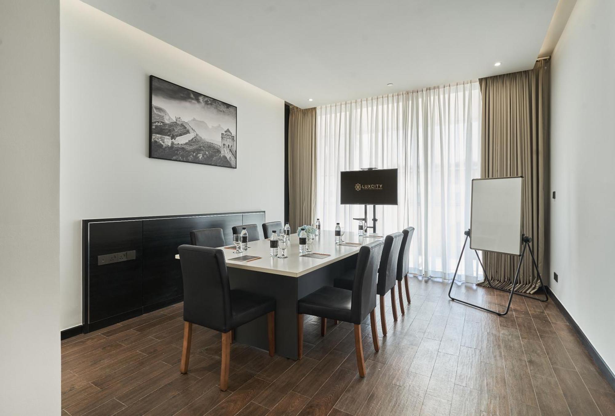 Luxcity Hotel & Apartment Πνομ Πενχ Εξωτερικό φωτογραφία