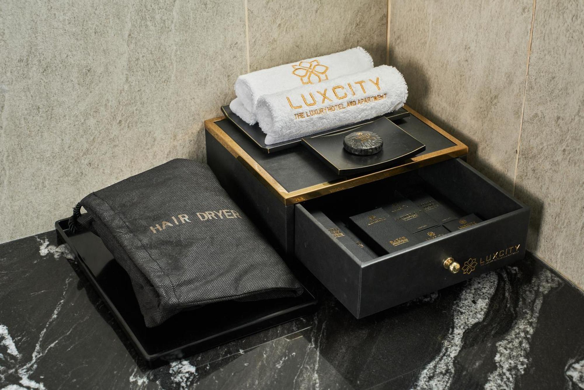 Luxcity Hotel & Apartment Πνομ Πενχ Εξωτερικό φωτογραφία