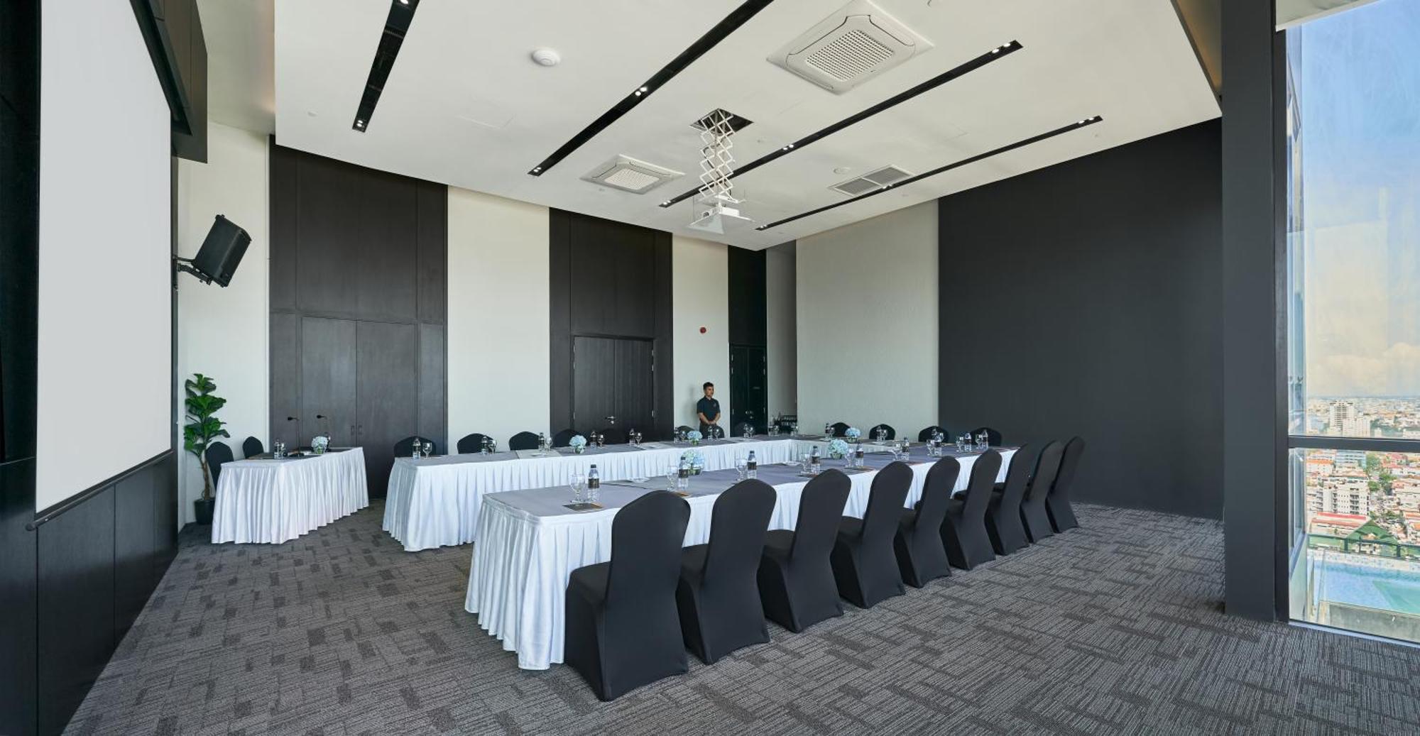 Luxcity Hotel & Apartment Πνομ Πενχ Εξωτερικό φωτογραφία