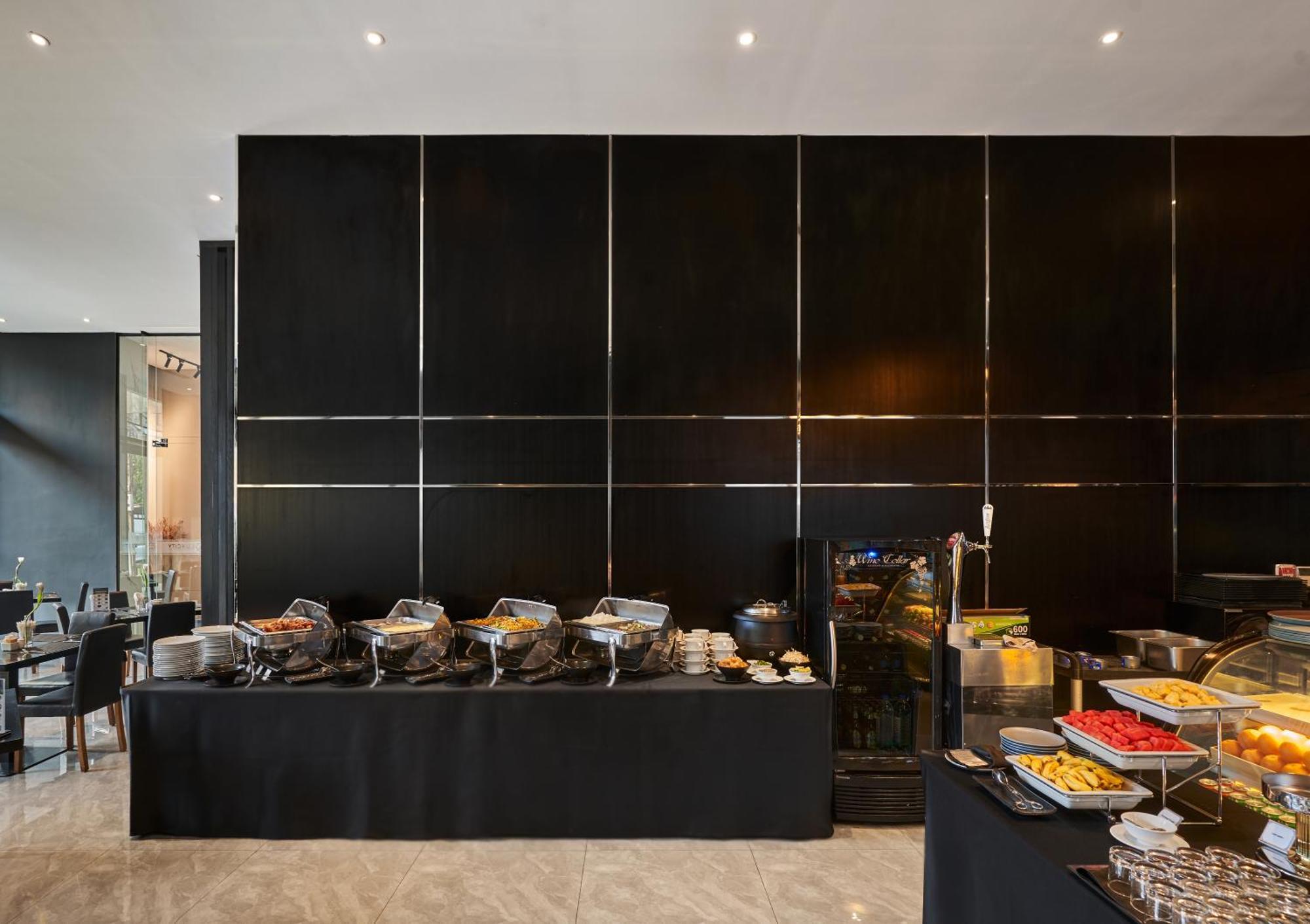 Luxcity Hotel & Apartment Πνομ Πενχ Εξωτερικό φωτογραφία
