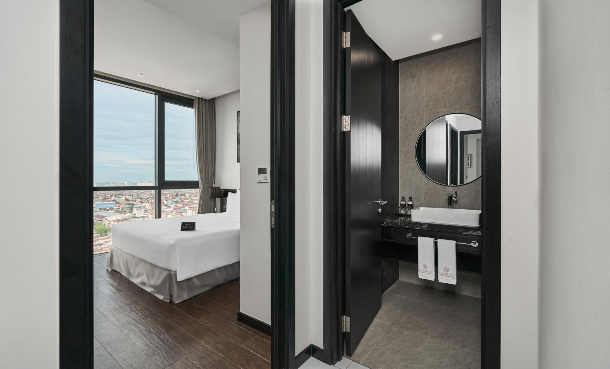 Luxcity Hotel & Apartment Πνομ Πενχ Εξωτερικό φωτογραφία